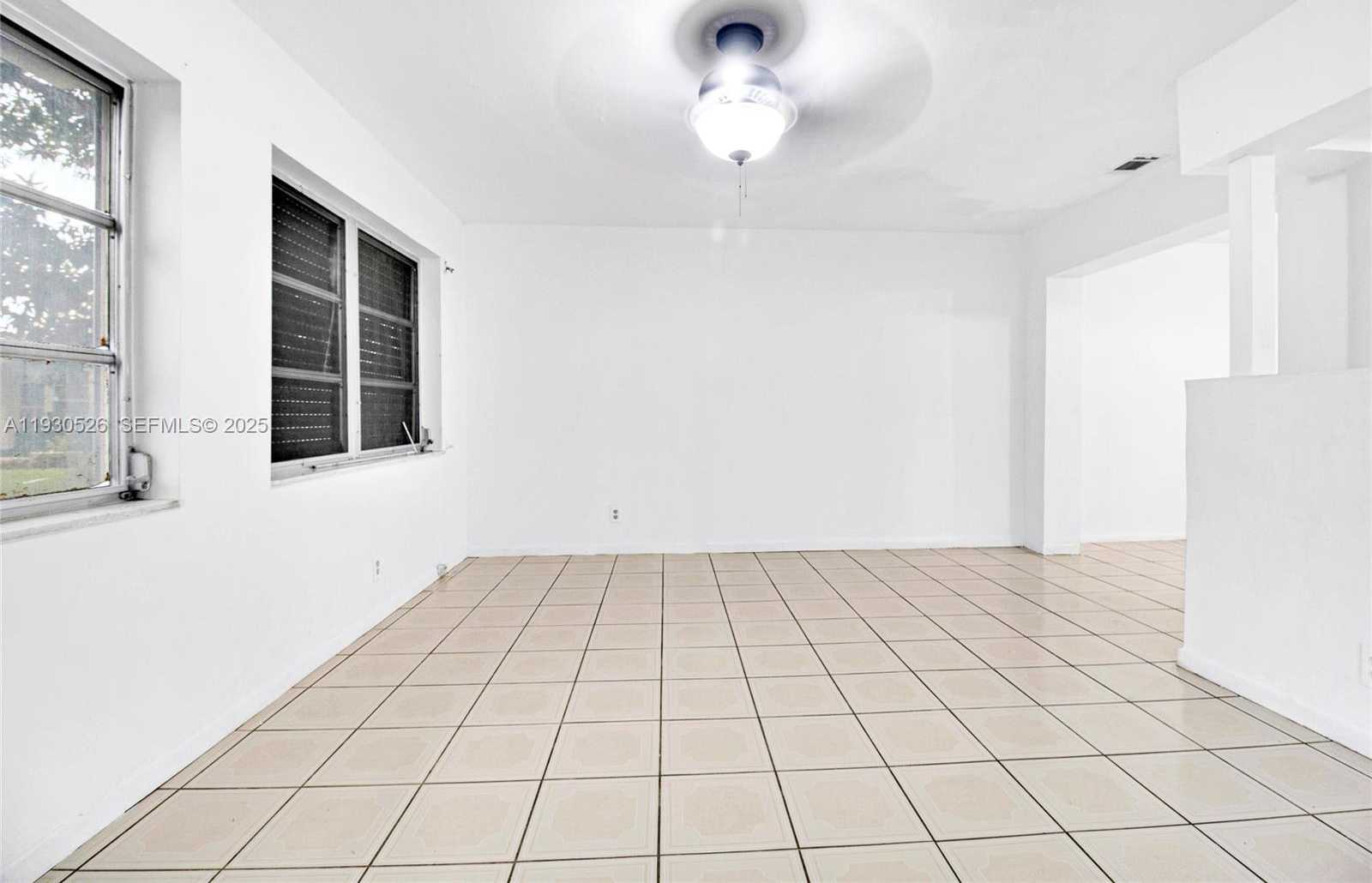 Small Image of 5718 NORTH WEST 66TH AVE, Tamarac Number 9