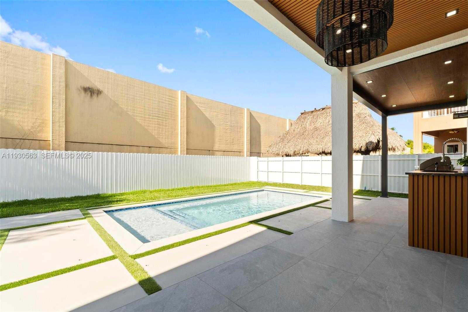 Small Image of 18172 NORTH WEST 91ST CT, Hialeah Number 17