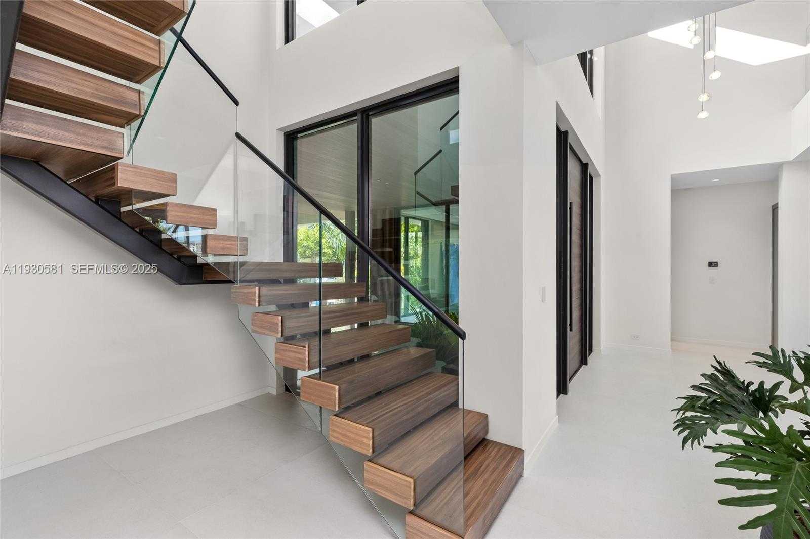 Small Image of 630 ISLE OF PALMS DR, Fort Lauderdale Number 27