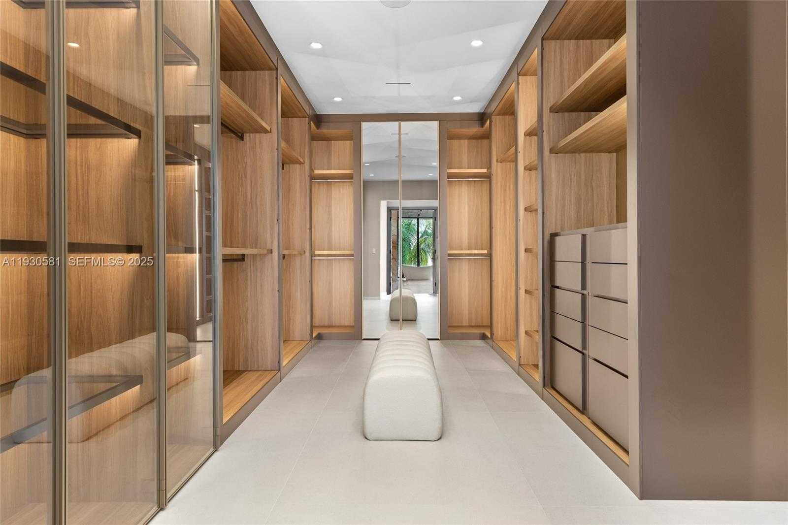 Small Image of 630 ISLE OF PALMS DR, Fort Lauderdale Number 43