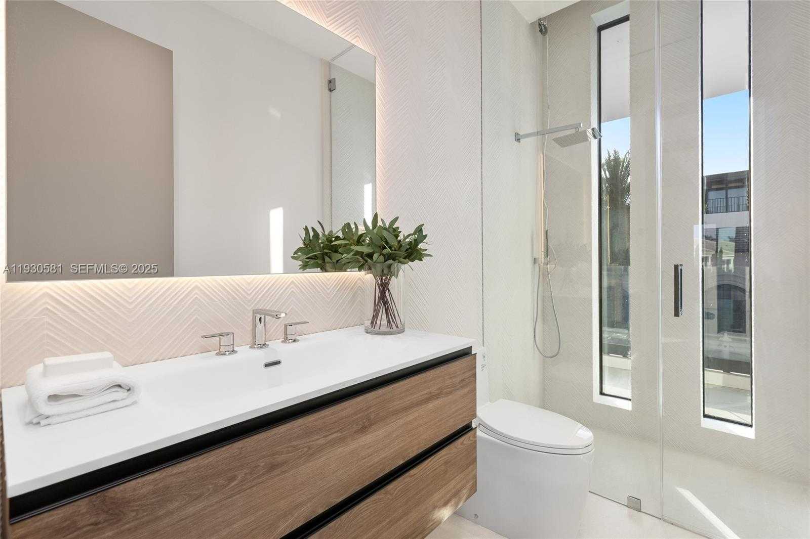 Small Image of 630 ISLE OF PALMS DR, Fort Lauderdale Number 51