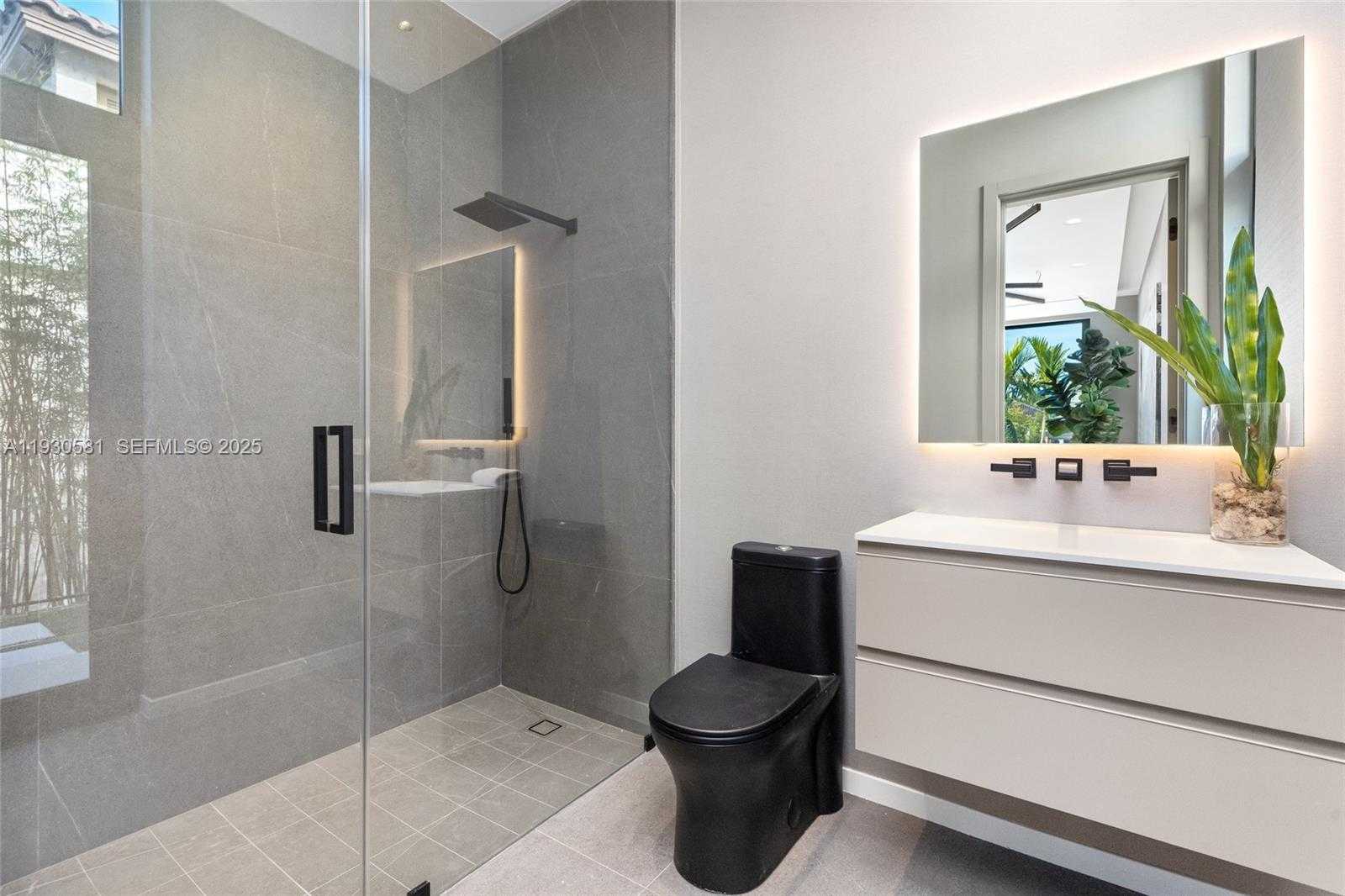 Small Image of 630 ISLE OF PALMS DR, Fort Lauderdale Number 54