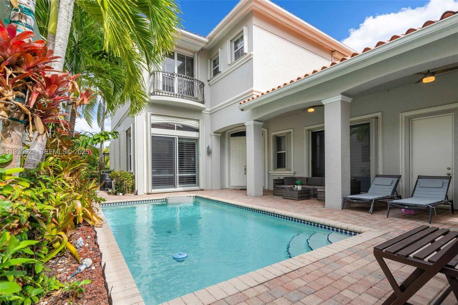 Small Image of 1091 WATERSIDE LN, Hollywood Number 1