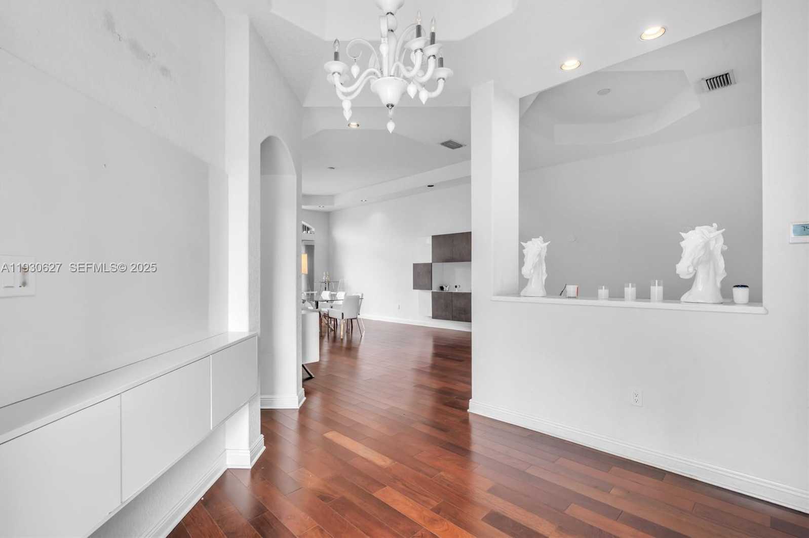 Small Image of 1091 WATERSIDE LN, Hollywood Number 10