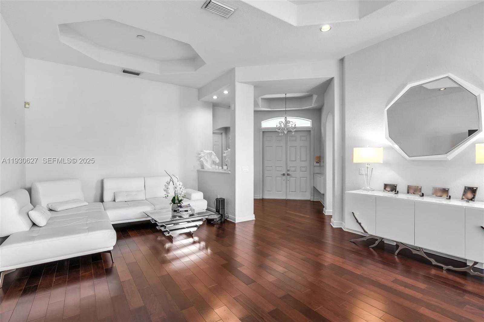 Small Image of 1091 WATERSIDE LN, Hollywood Number 11