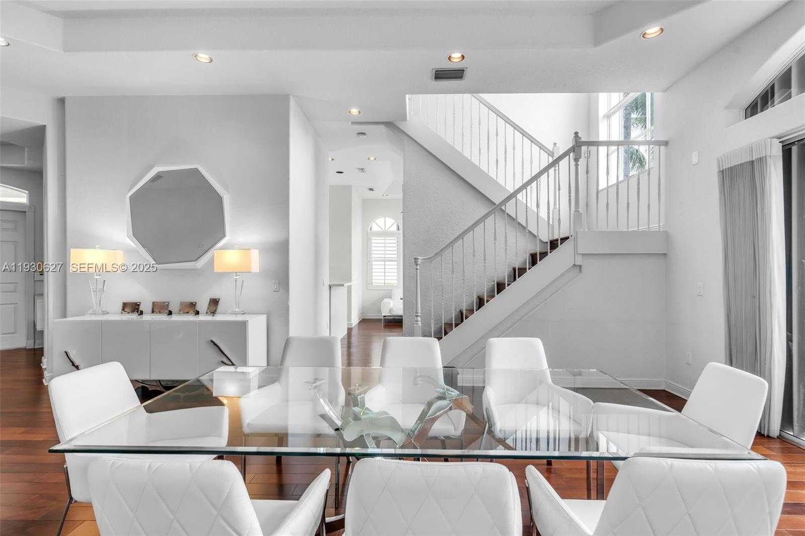 Small Image of 1091 WATERSIDE LN, Hollywood Number 6