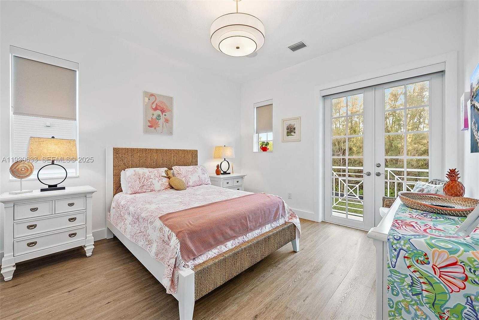 Small Image of 5128 WATERSONG WY, Fort Pierce Number 29