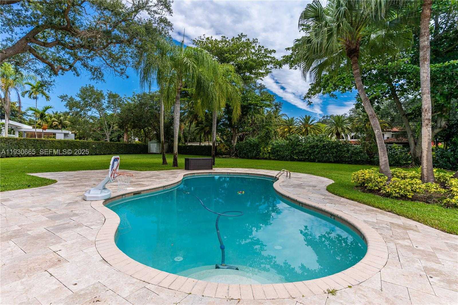 Small Image of 6601 SOUTH WEST 124TH ST, Pinecrest Number 3