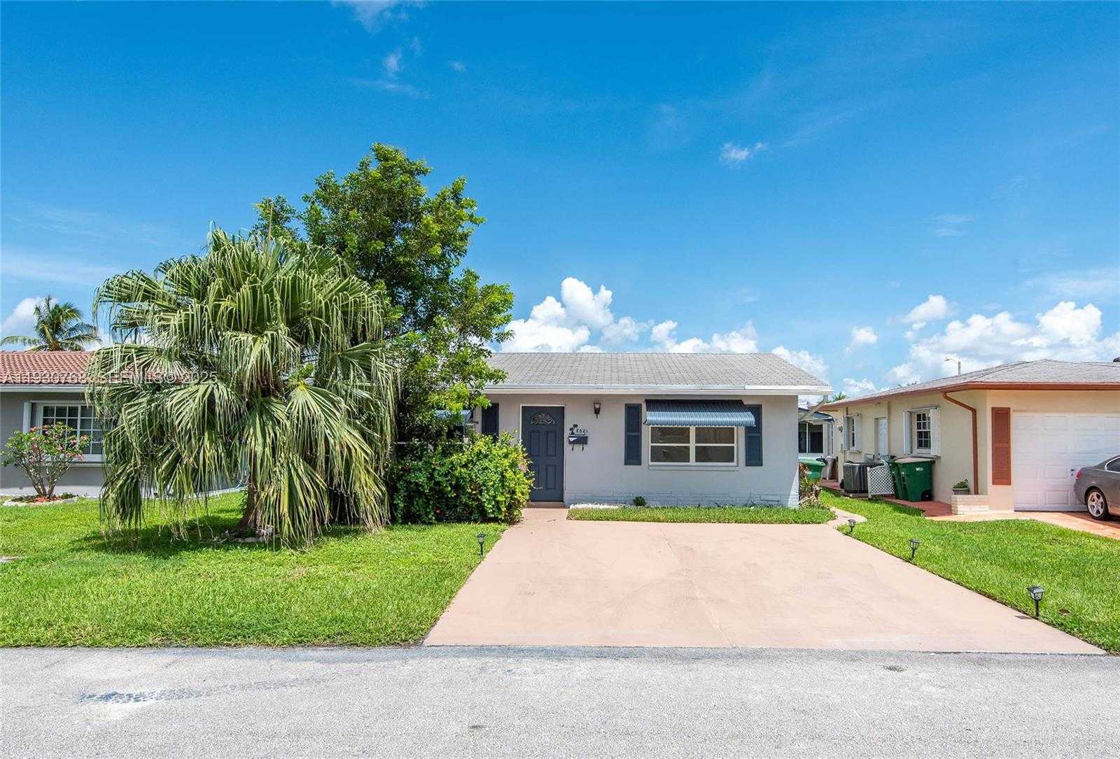 Small Image of 8521 NORTH WEST 57TH CT, Tamarac Number 12