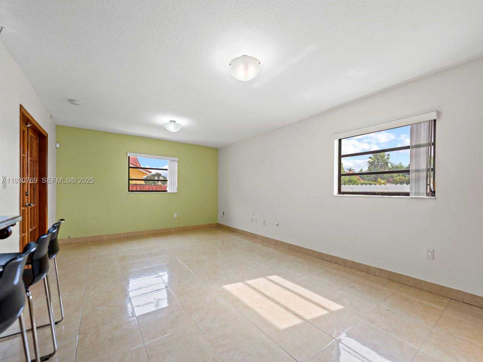 Small Image of 3791 SOUTH WEST 142ND AVE, Miami Number 10