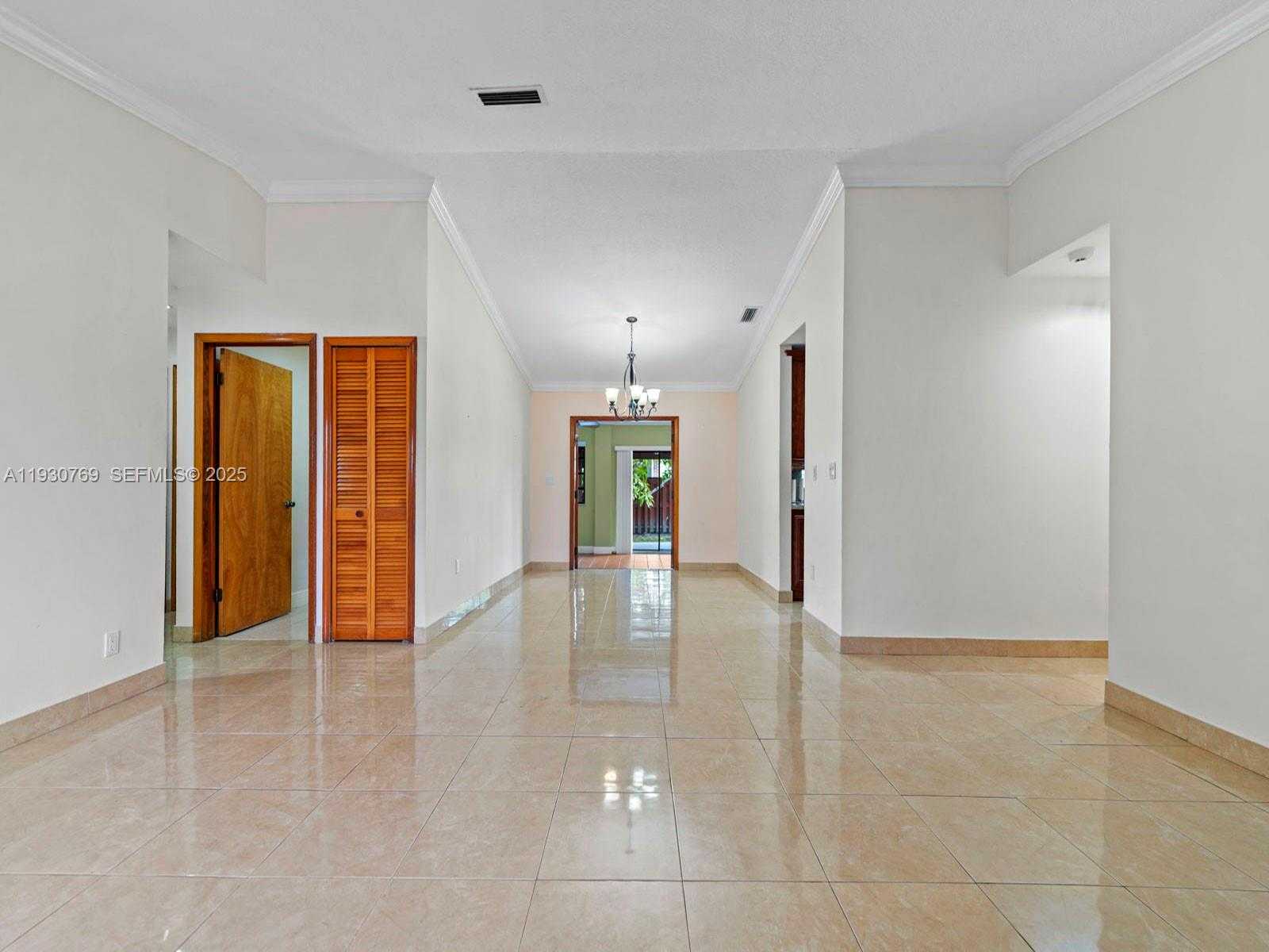 Small Image of 3791 SOUTH WEST 142ND AVE, Miami Number 12