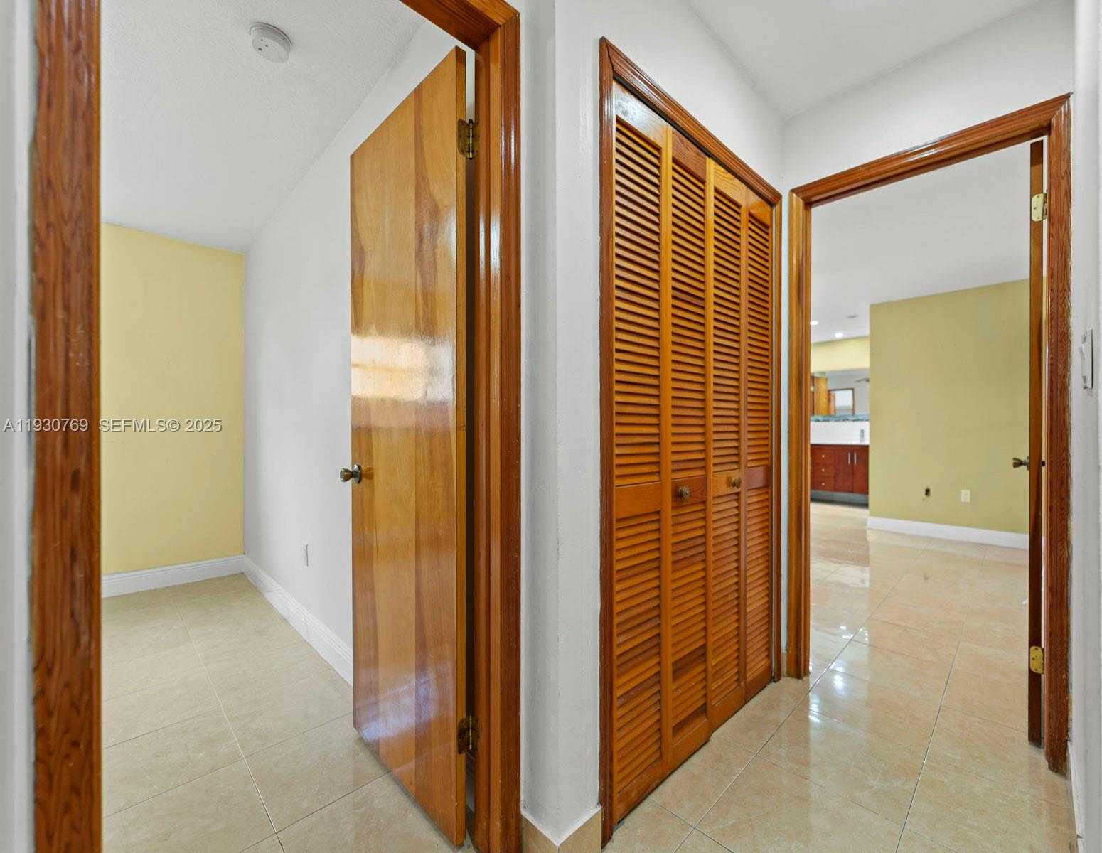 Small Image of 3791 SOUTH WEST 142ND AVE, Miami Number 21