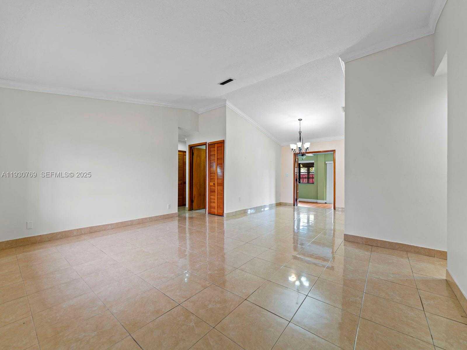 Small Image of 3791 SOUTH WEST 142ND AVE, Miami Number 7