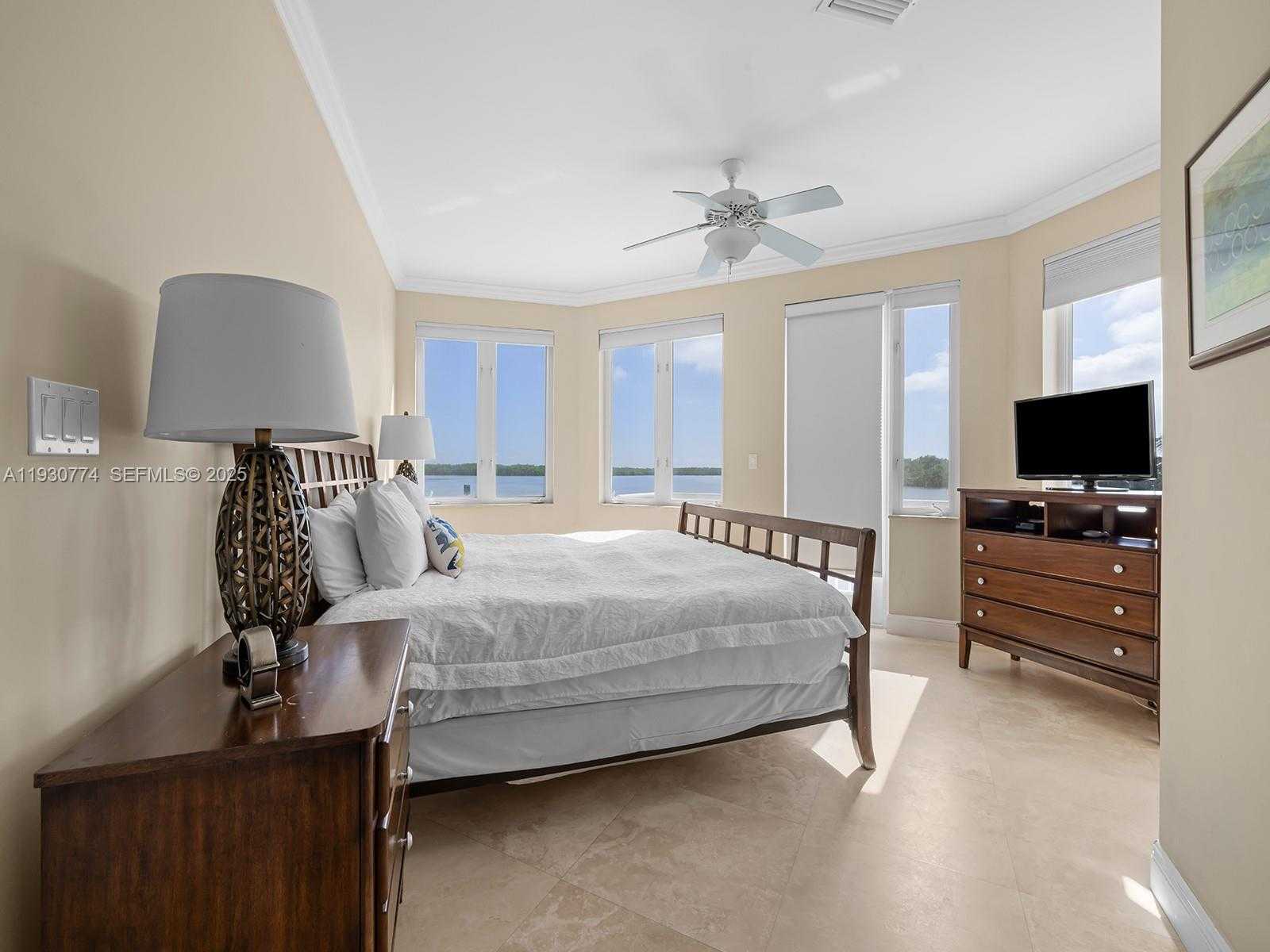 Small Image of 57 GARDEN COVE DR, Key Largo Number 16