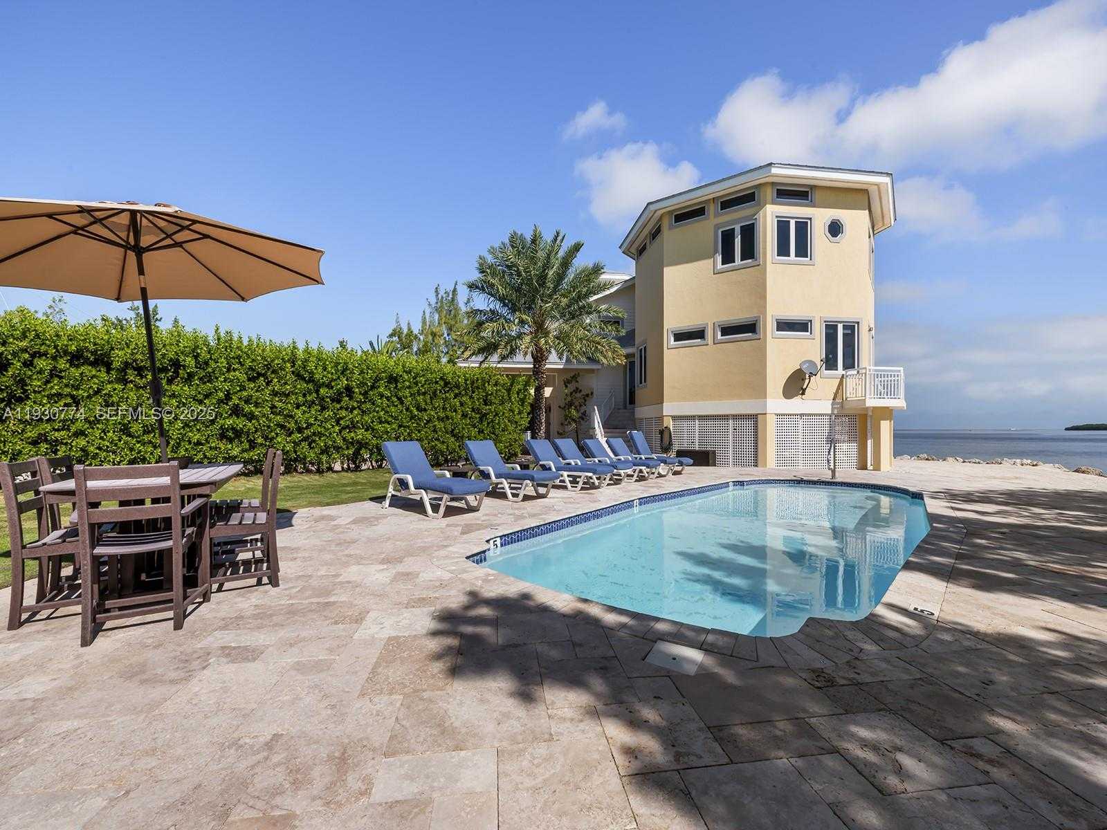 Small Image of 57 GARDEN COVE DR, Key Largo Number 18