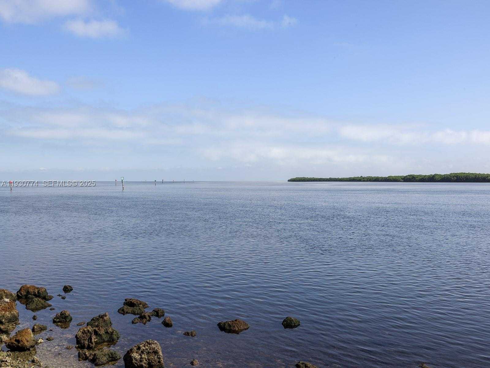 Small Image of 57 GARDEN COVE DR, Key Largo Number 24