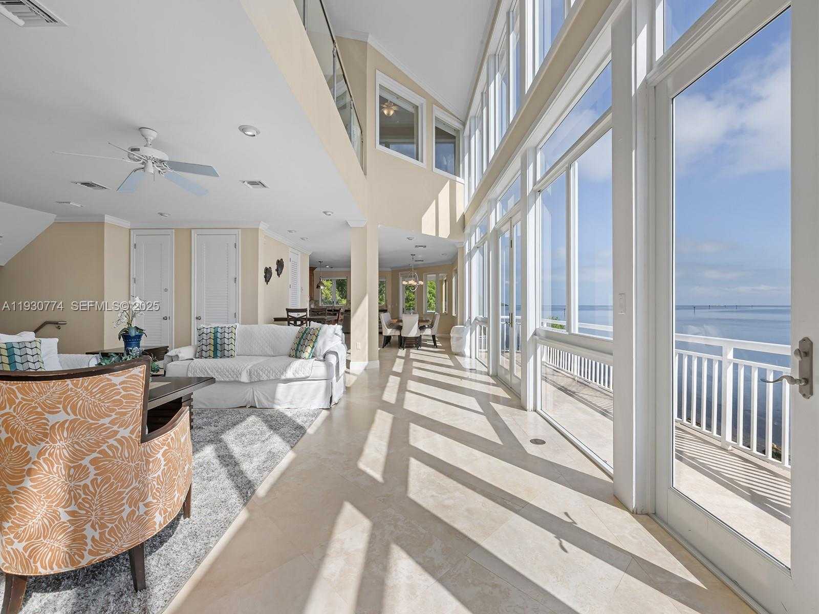 Small Image of 57 GARDEN COVE DR, Key Largo Number 8