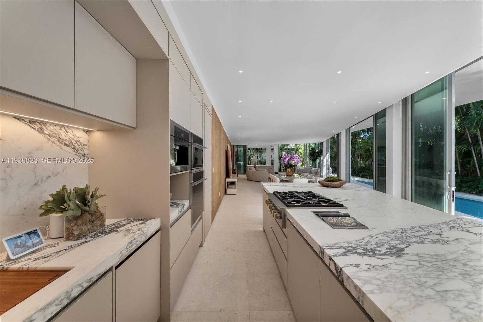 Small Image of 1616 ONAWAY DR, Miami Number 30