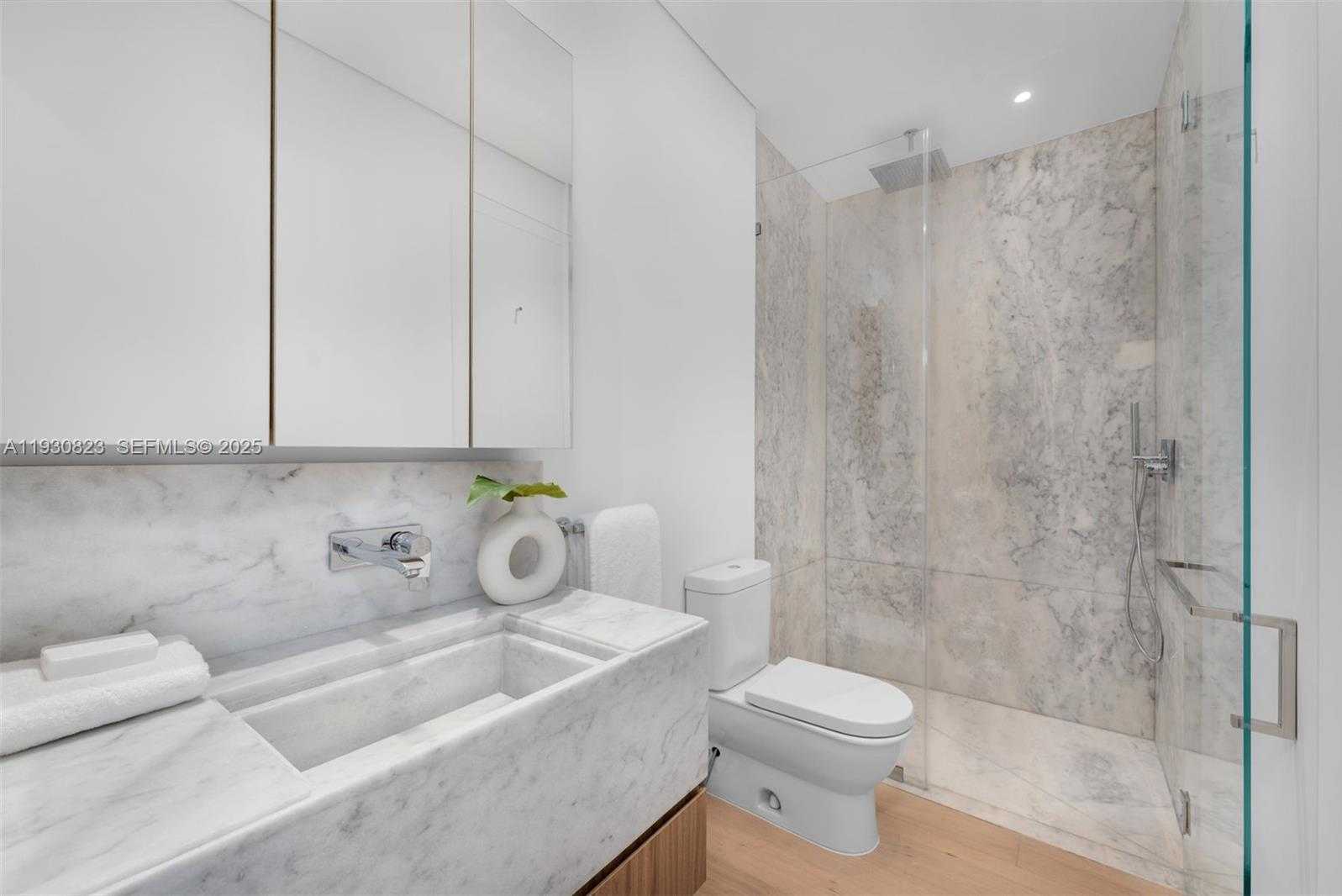 Small Image of 1616 ONAWAY DR, Miami Number 34