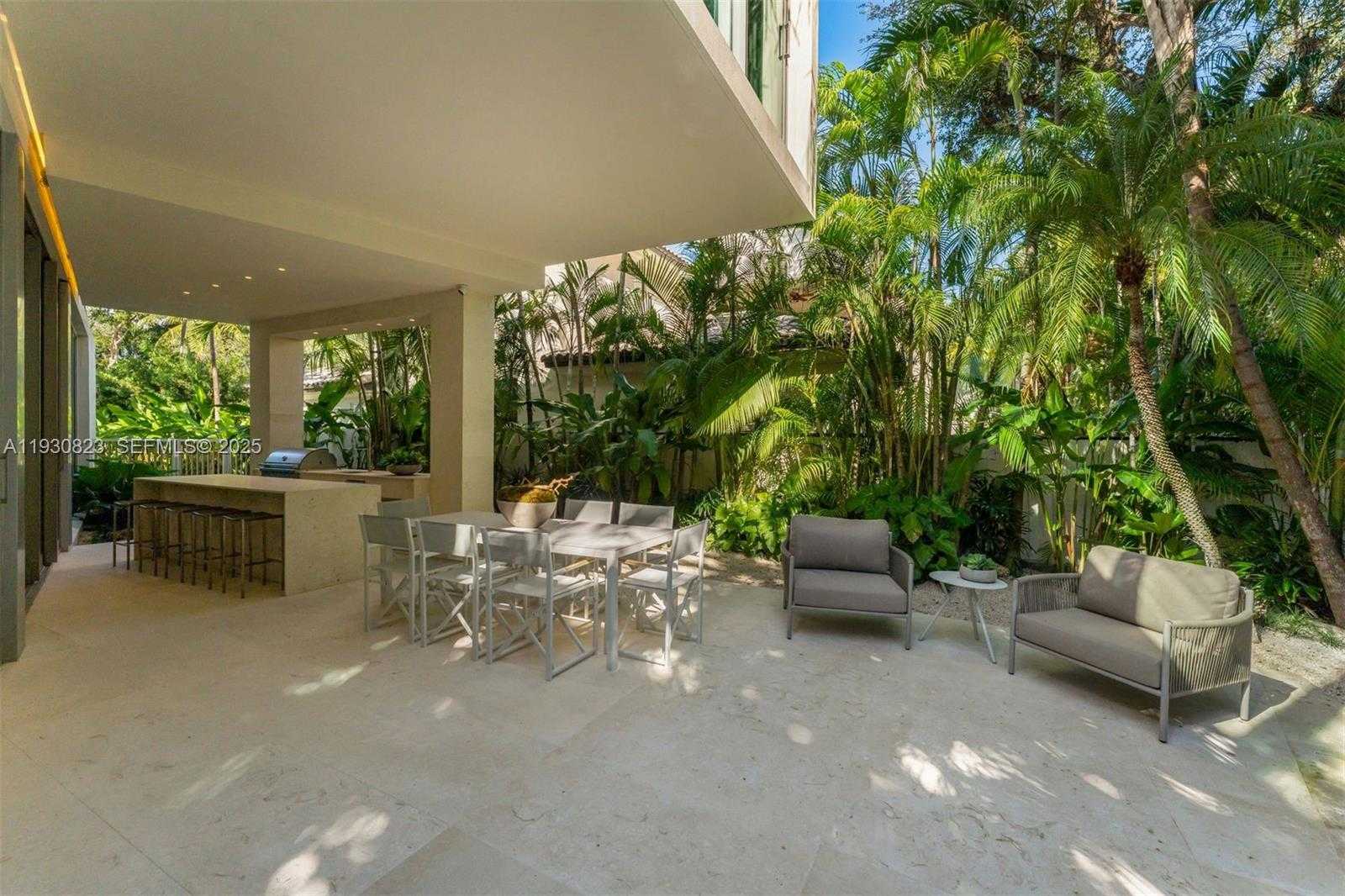 Small Image of 1616 ONAWAY DR, Miami Number 43