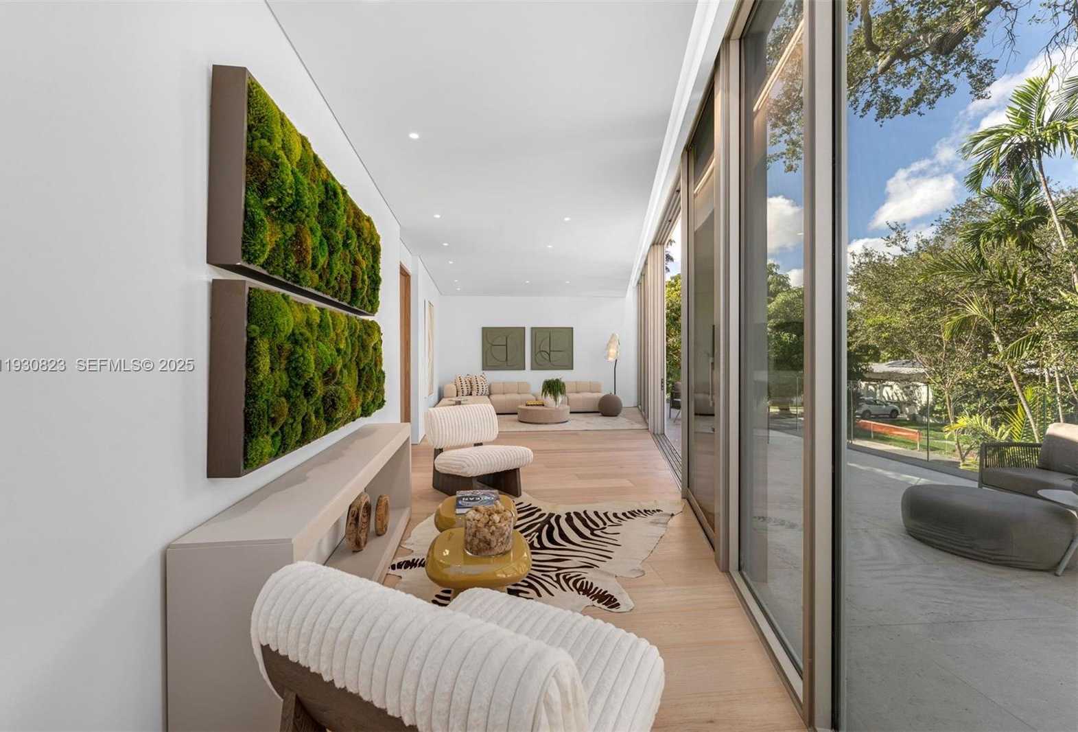 Small Image of 1616 ONAWAY DR, Miami Number 51