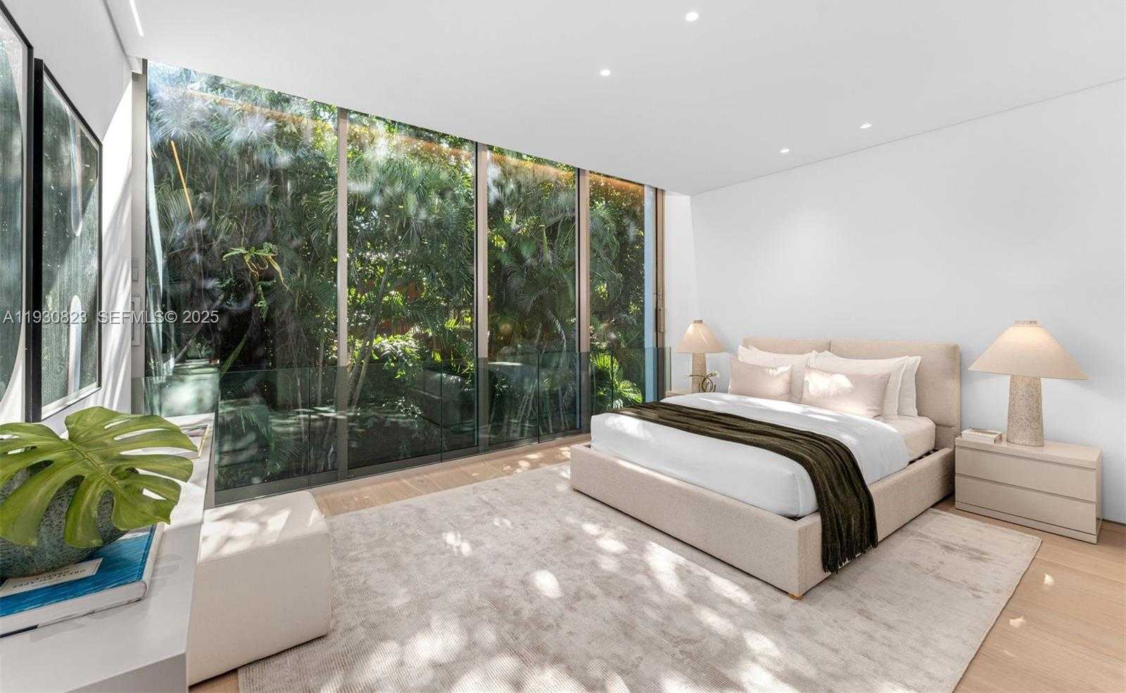 Small Image of 1616 ONAWAY DR, Miami Number 73