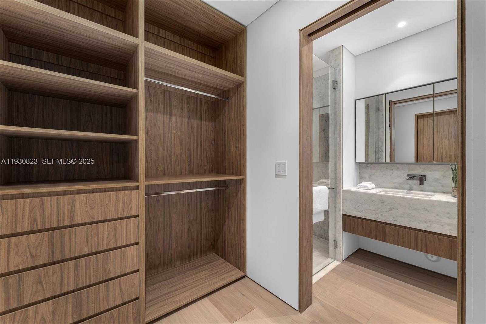 Small Image of 1616 ONAWAY DR, Miami Number 75