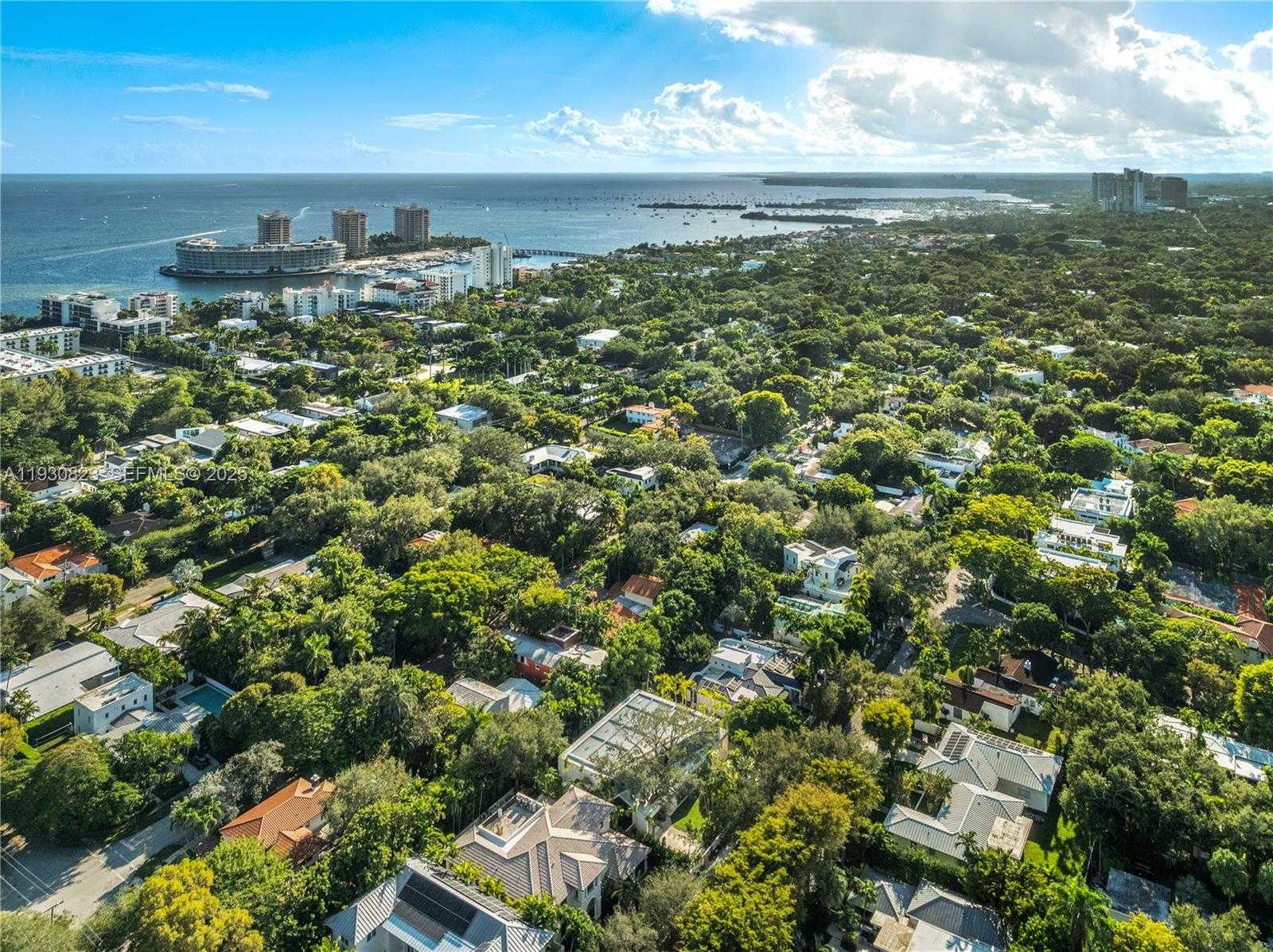 Small Image of 1616 ONAWAY DR, Miami Number 82