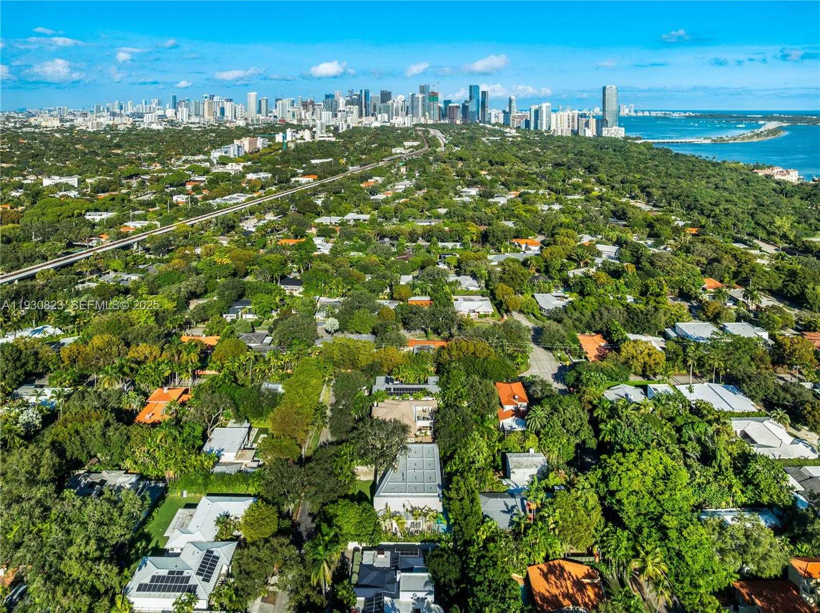 Small Image of 1616 ONAWAY DR, Miami Number 83