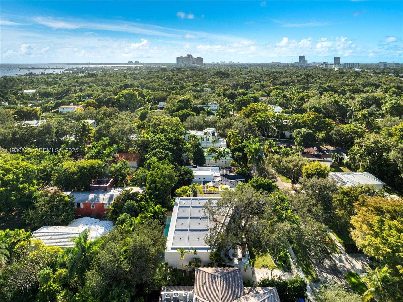 Small Image of 1616 ONAWAY DR, Miami Number 84