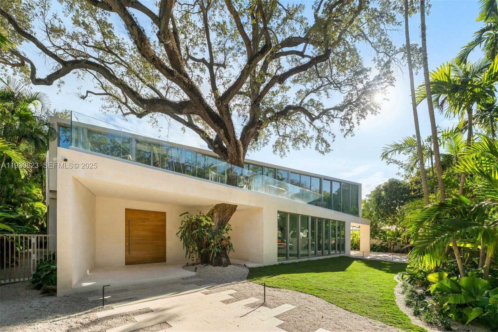 Small Image of 1616 ONAWAY DR, Miami Number 9