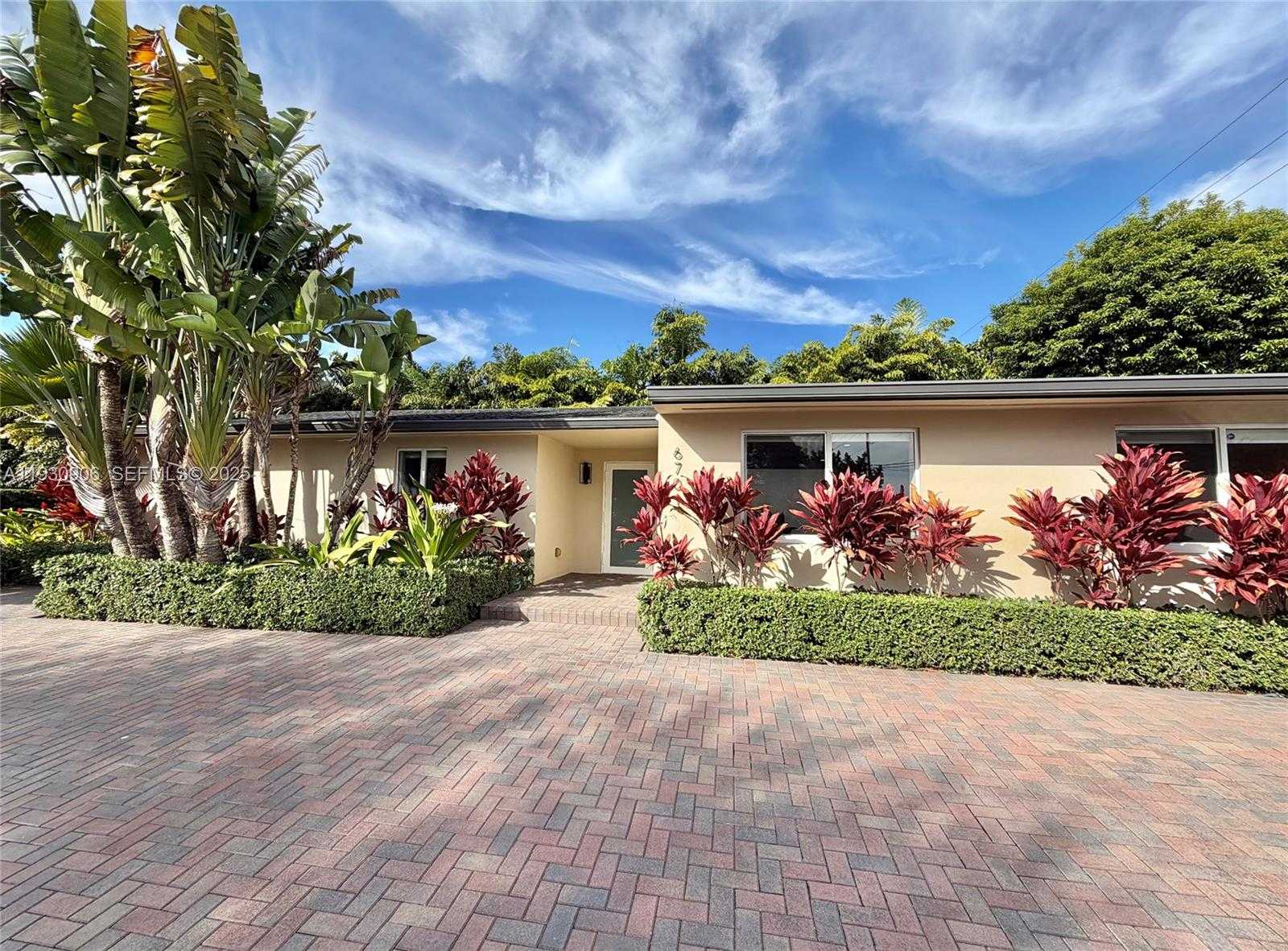 Small Image of 6701 SOUTH WEST 49TH TER, Miami Number 1