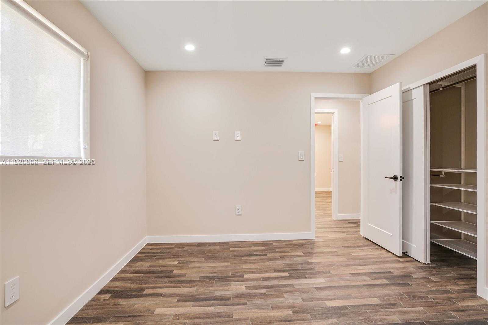 Small Image of 6701 SOUTH WEST 49TH TER, Miami Number 29