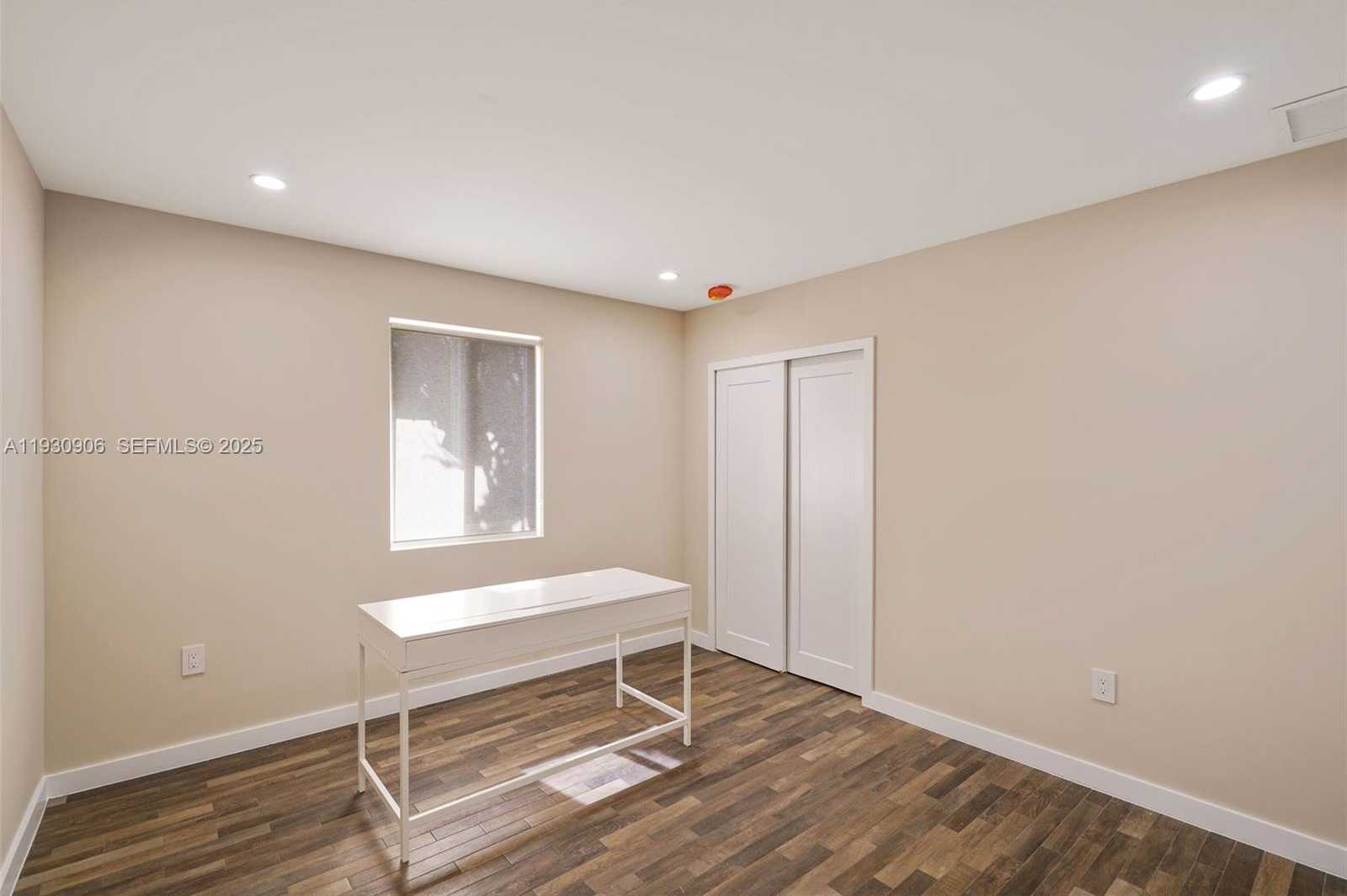 Small Image of 6701 SOUTH WEST 49TH TER, Miami Number 33