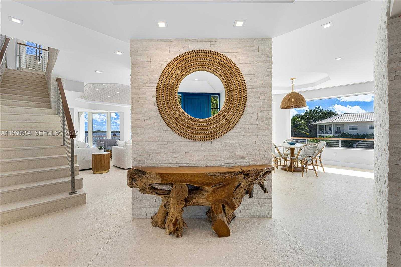 Small Image of 180 POMPANO DR, Key Largo Number 13