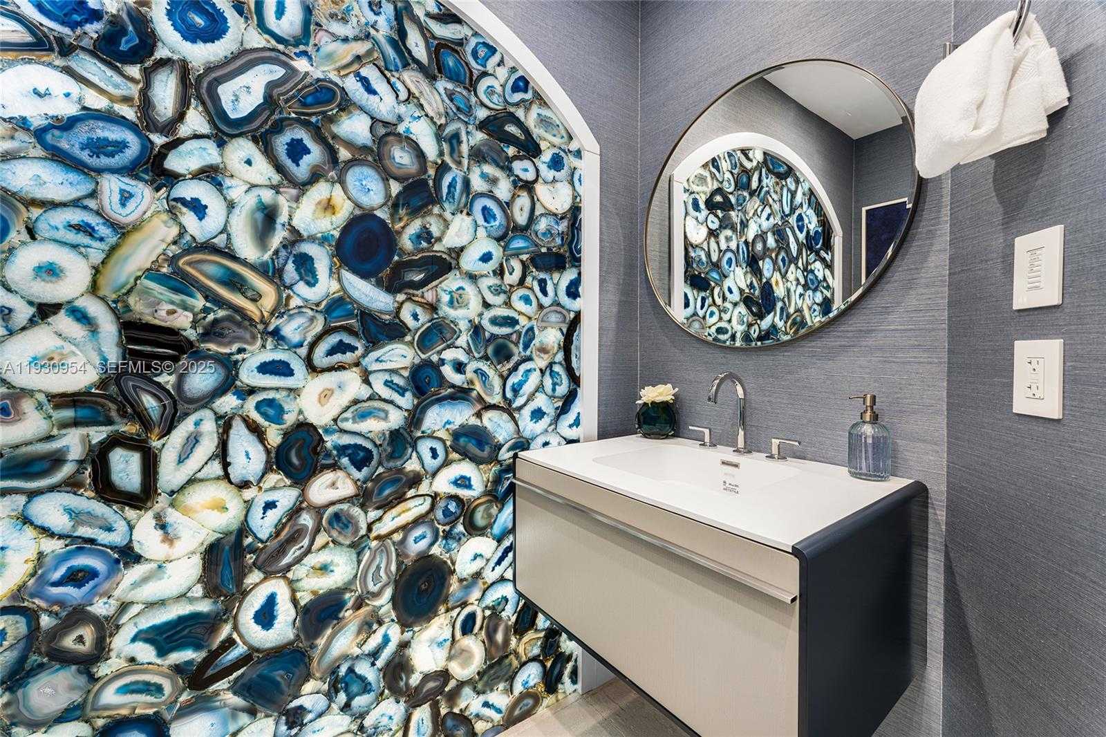 Small Image of 180 POMPANO DR, Key Largo Number 20