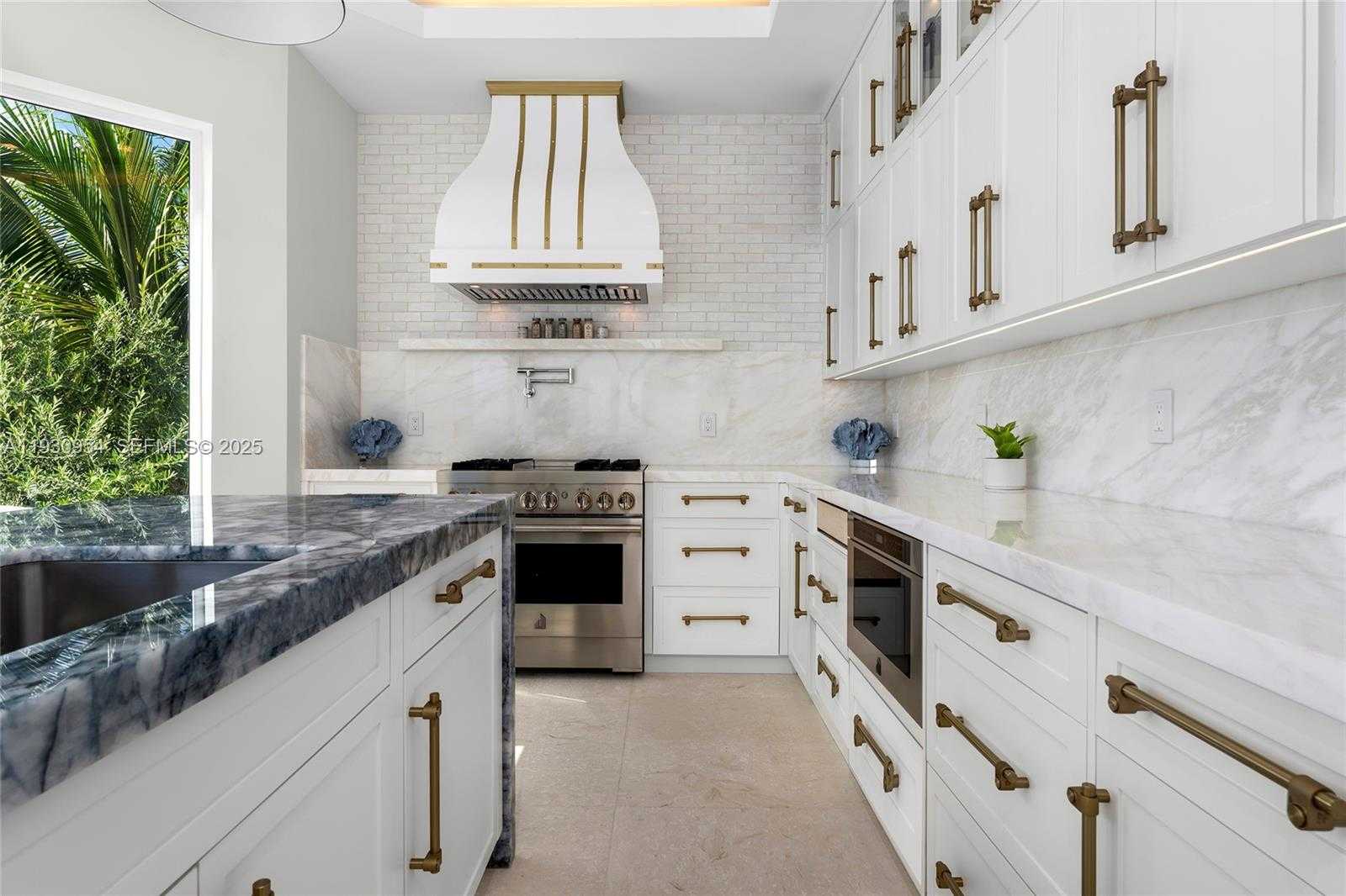 Small Image of 180 POMPANO DR, Key Largo Number 26