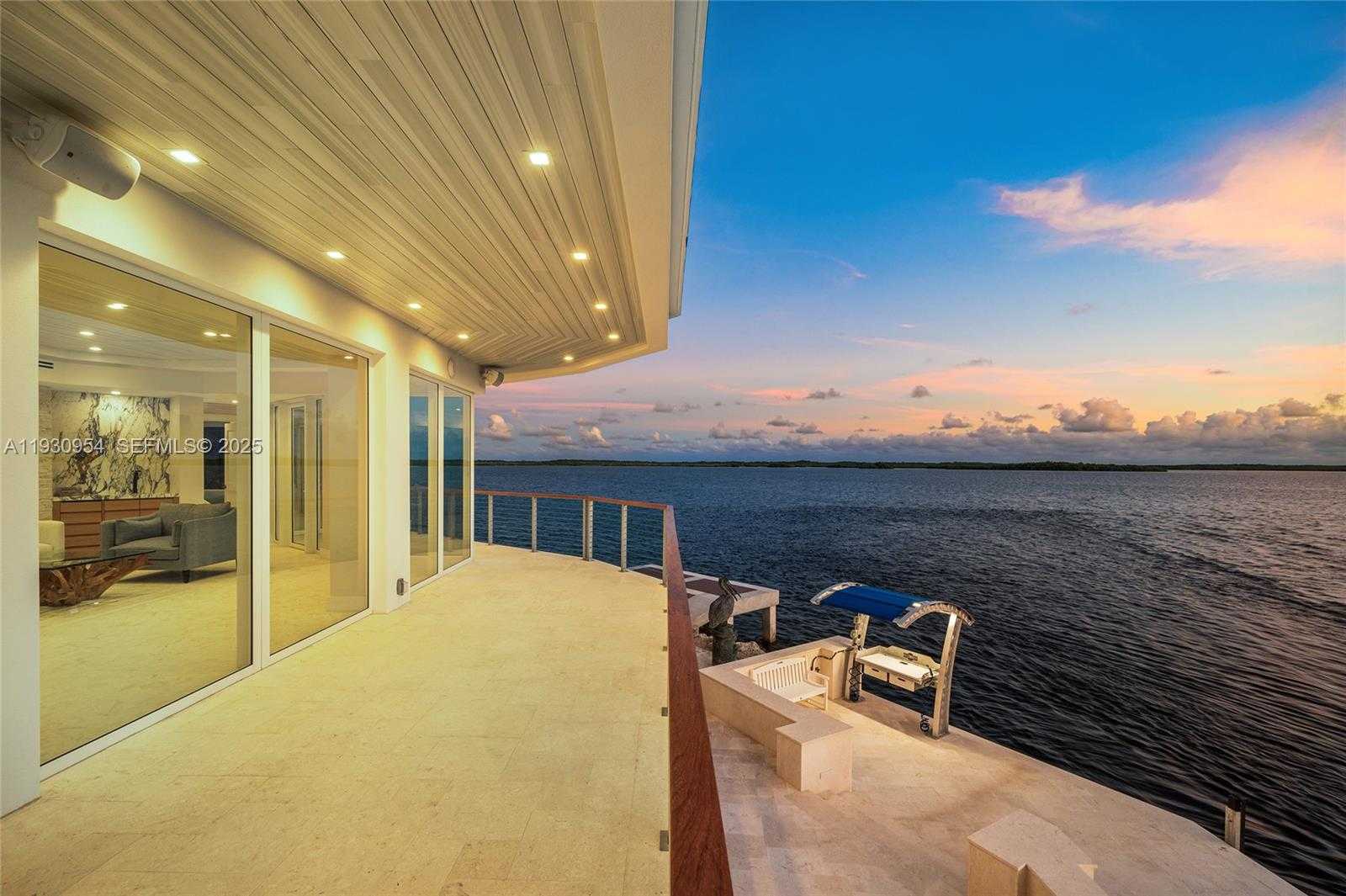Small Image of 180 POMPANO DR, Key Largo Number 28