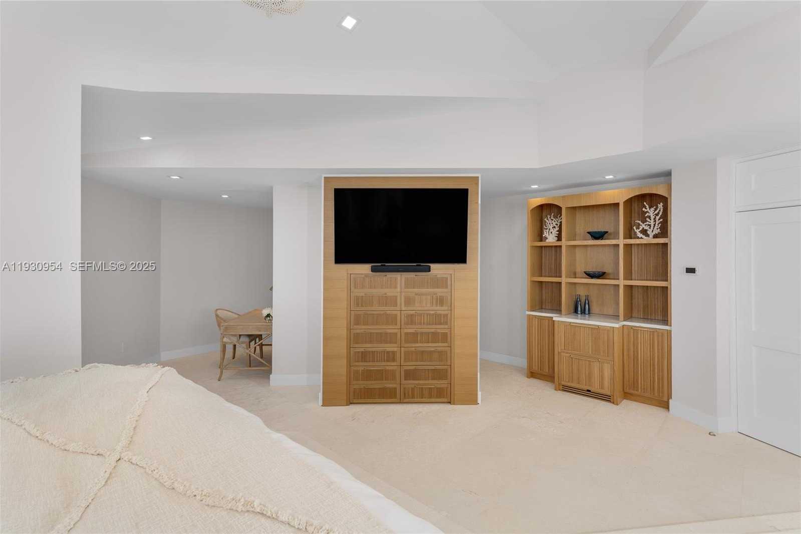 Small Image of 180 POMPANO DR, Key Largo Number 32