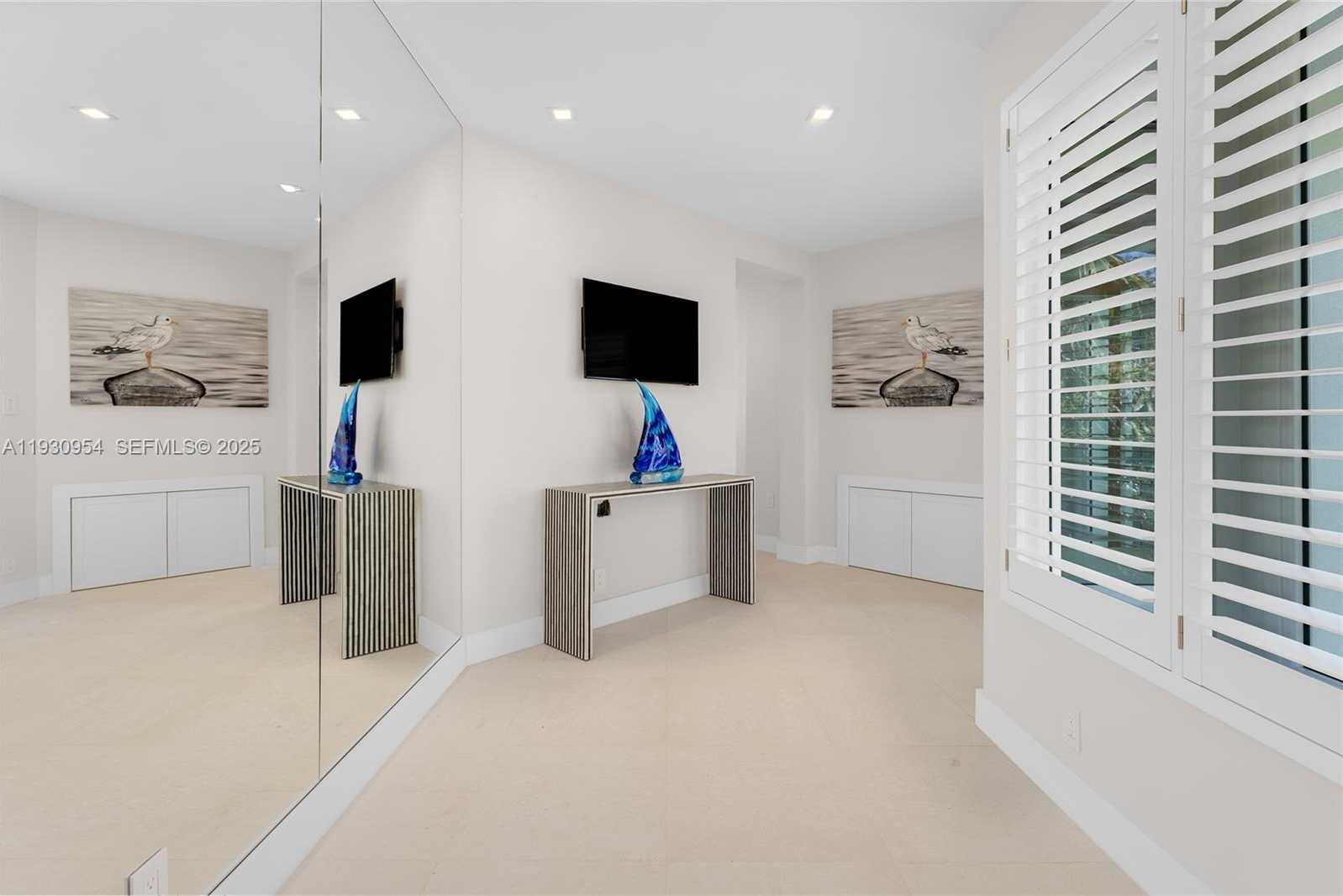 Small Image of 180 POMPANO DR, Key Largo Number 34