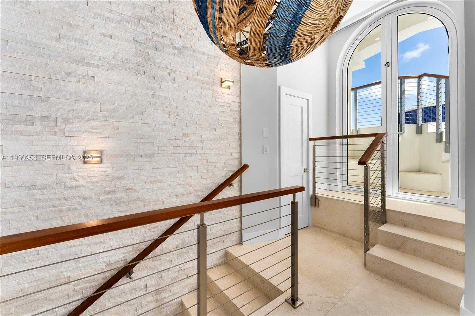 Small Image of 180 POMPANO DR, Key Largo Number 38