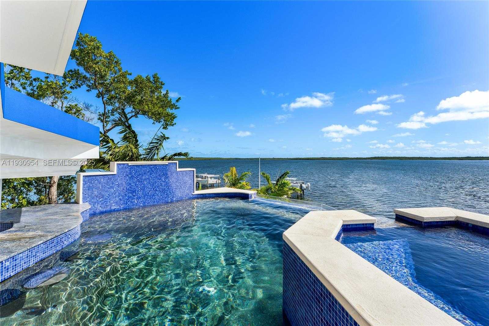 Small Image of 180 POMPANO DR, Key Largo Number 39