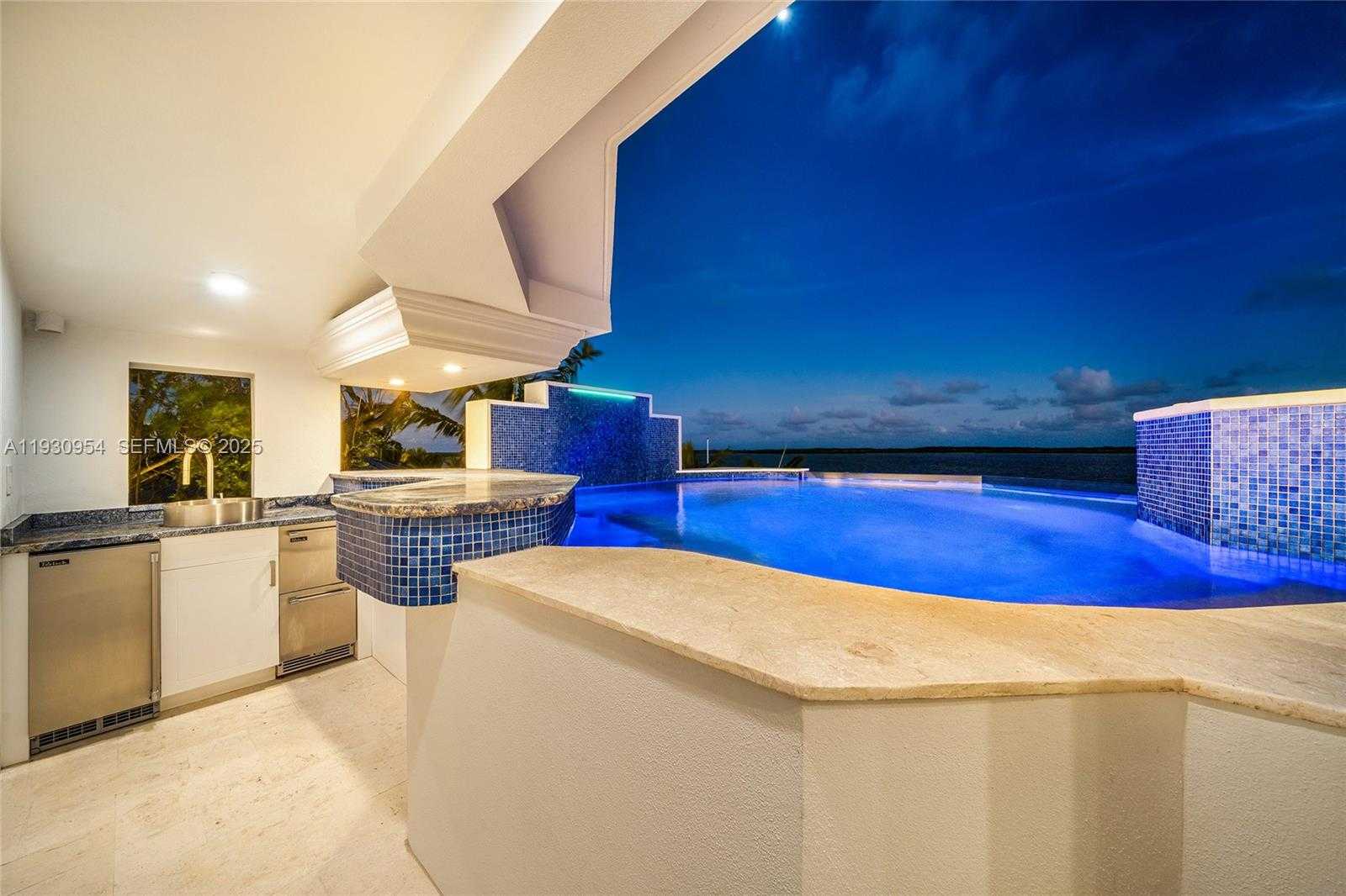 Small Image of 180 POMPANO DR, Key Largo Number 40