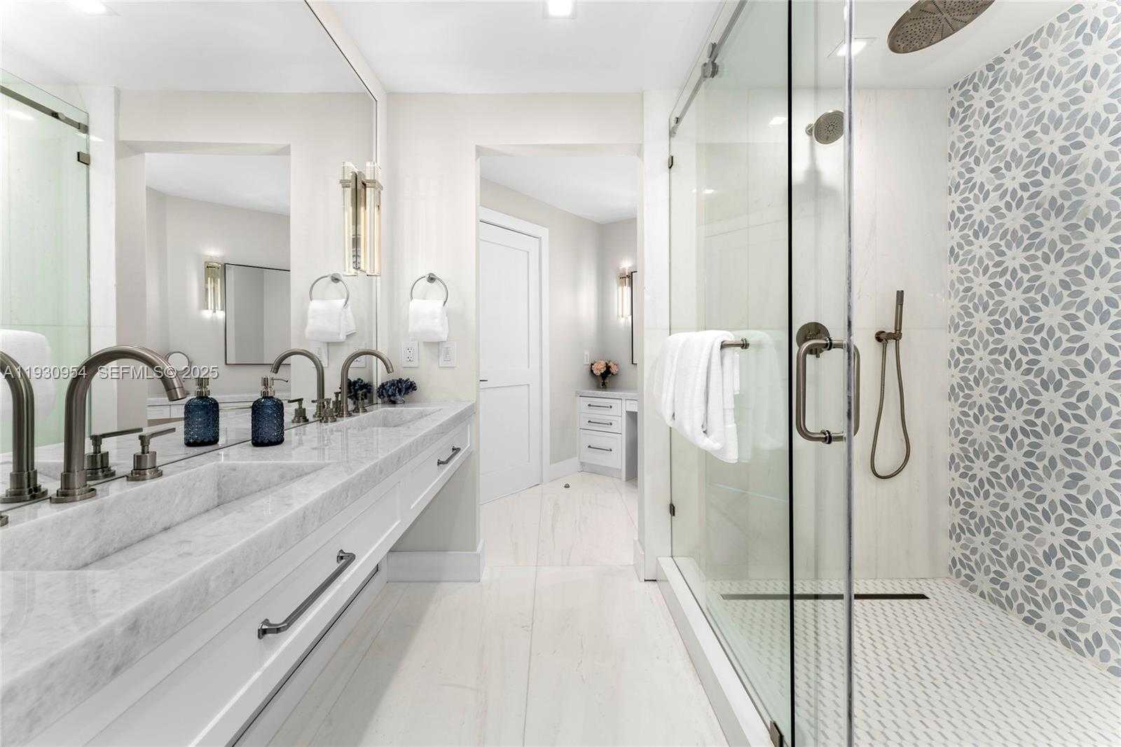 Small Image of 180 POMPANO DR, Key Largo Number 46