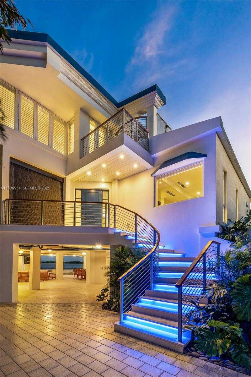 Small Image of 180 POMPANO DR, Key Largo Number 5