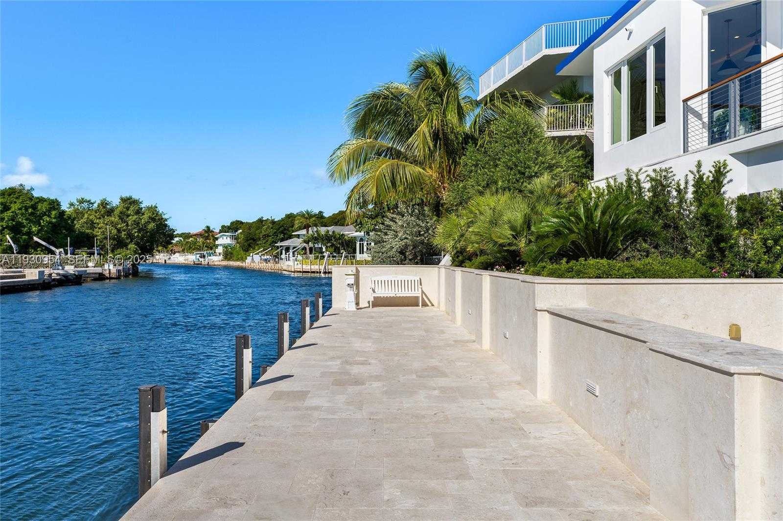 Small Image of 180 POMPANO DR, Key Largo Number 59