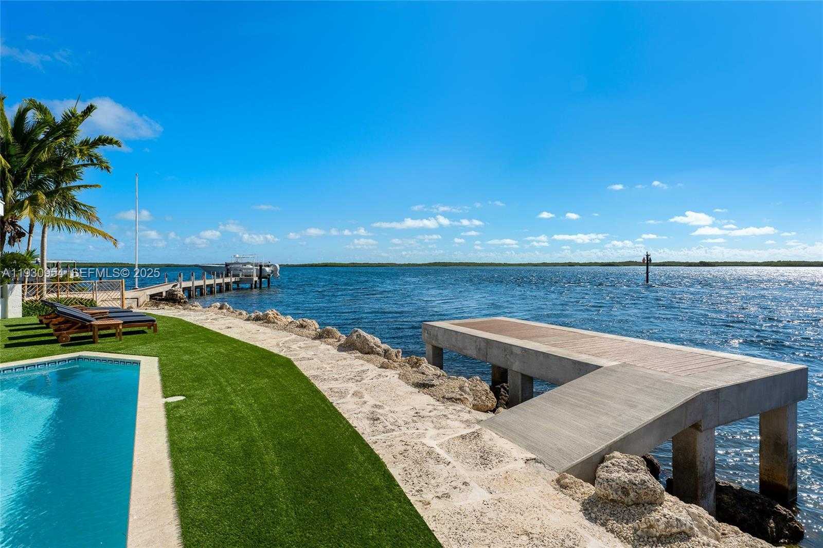 Small Image of 180 POMPANO DR, Key Largo Number 61