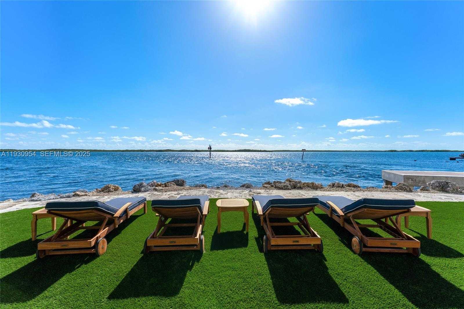 Small Image of 180 POMPANO DR, Key Largo Number 68