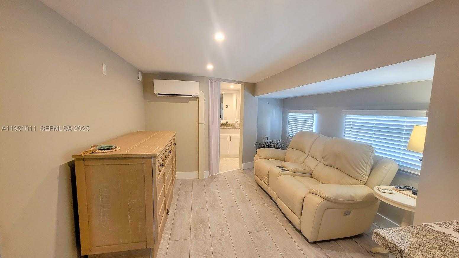 Small Image of 1339 OLD LAKEPORT RD, Lake Port Number 4