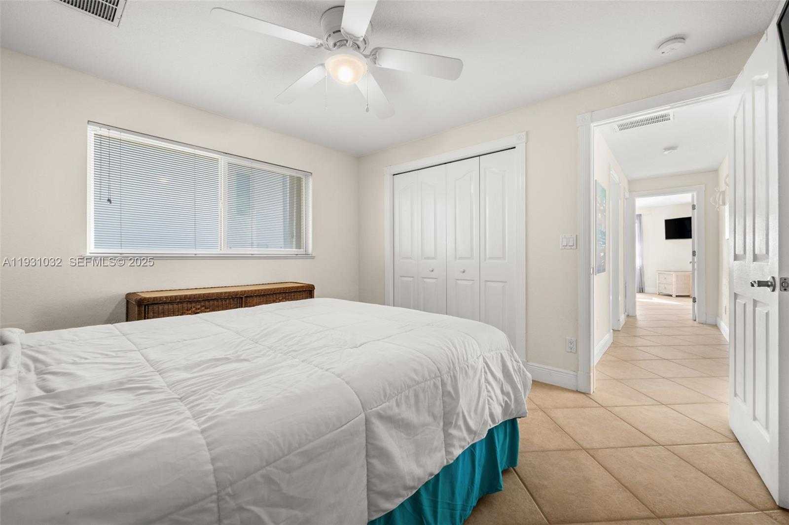 Small Image of 264 BAYSHORE DR, Cape Coral Number 29